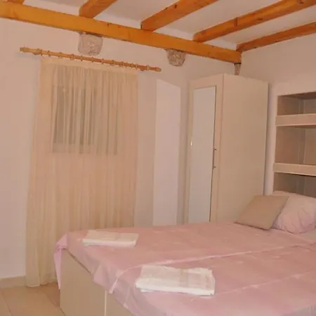Location Old Town Lucic Apartment